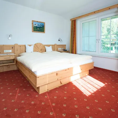 Hotel Pension Fichtenheim 3*