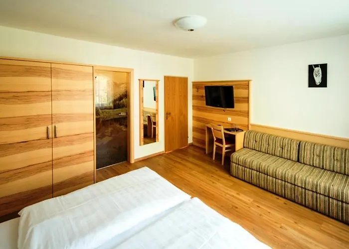 Hotel Pension Fichtenheim 3*